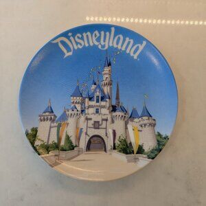 Disneyland  Walt Disney World, Made in Japan Display Plate
